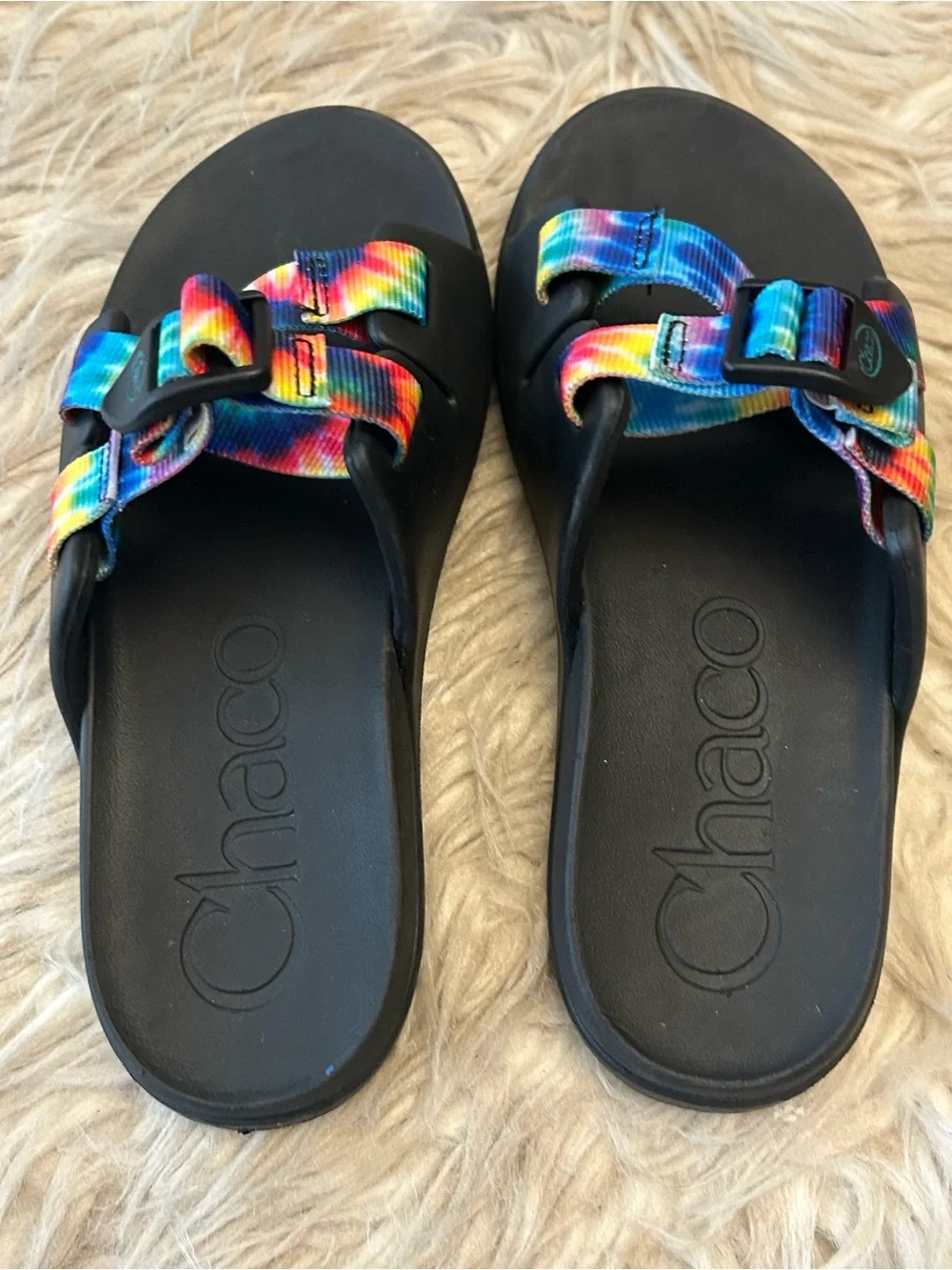 CHACO ‘Chillos’ Tie-Dye Slides for Kids